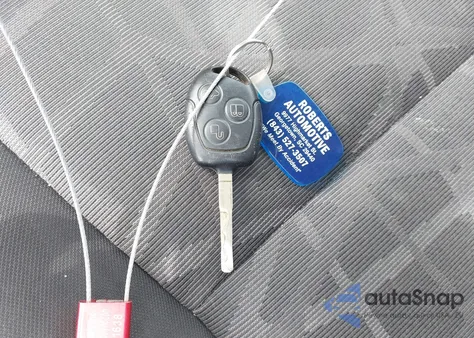 2011 Ford Fiesta Se z USA, uszkodzony, nr VIN 3FADP4BJ9BM115583